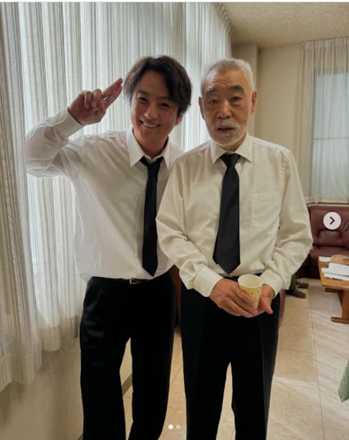 上地雄輔が「昨日は父上で今朝は息子」