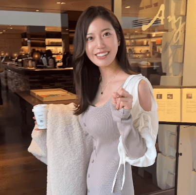 「TVでご拝見しましたよぉ！」令和の峰不二子・阿部なつき、代官山へ降臨！美クビレスマイル動画にファン・フォーリンラブ