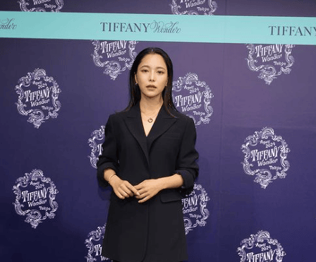 冬空の女王が激変!? 溢れ出す色気に絶賛の声