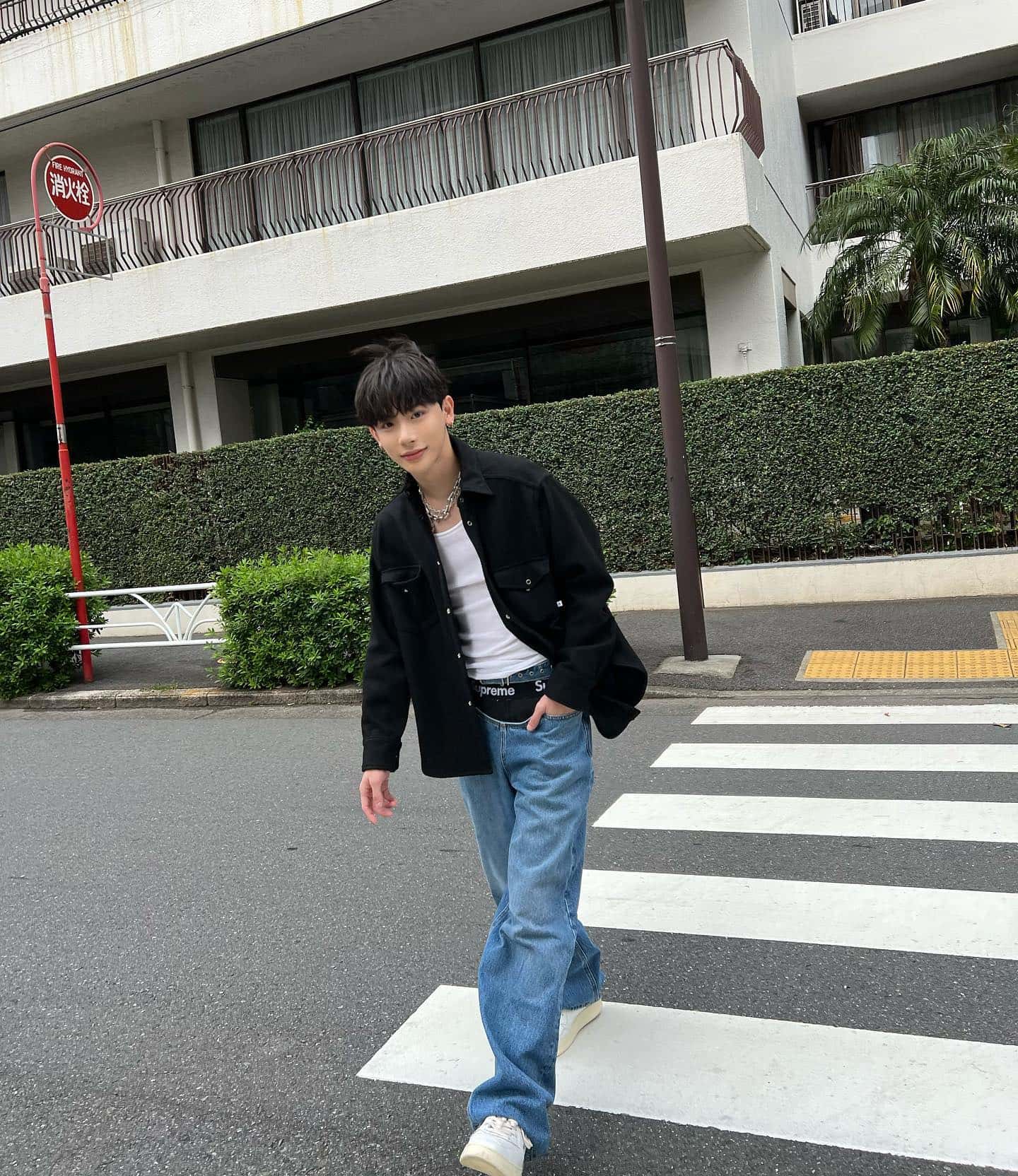 yoshiaki抜群のファッションスタイルでファンを魅了🤍✨