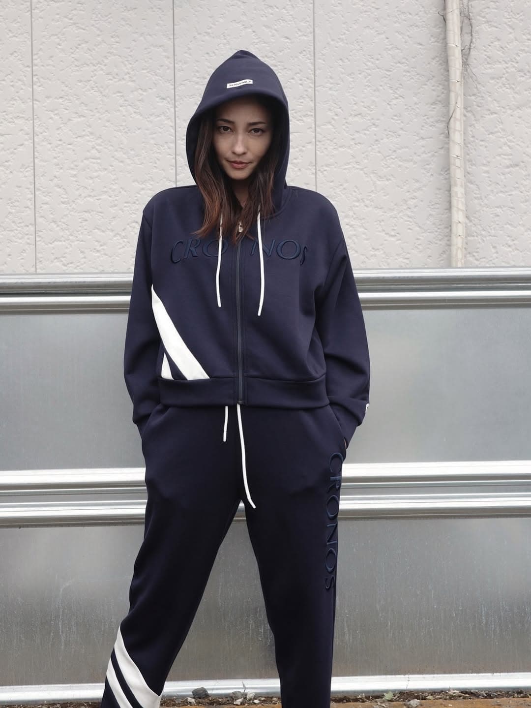 黒木メイサ、撮影終わりの楽チン服公開でファンから「カッコかわいい」の声！