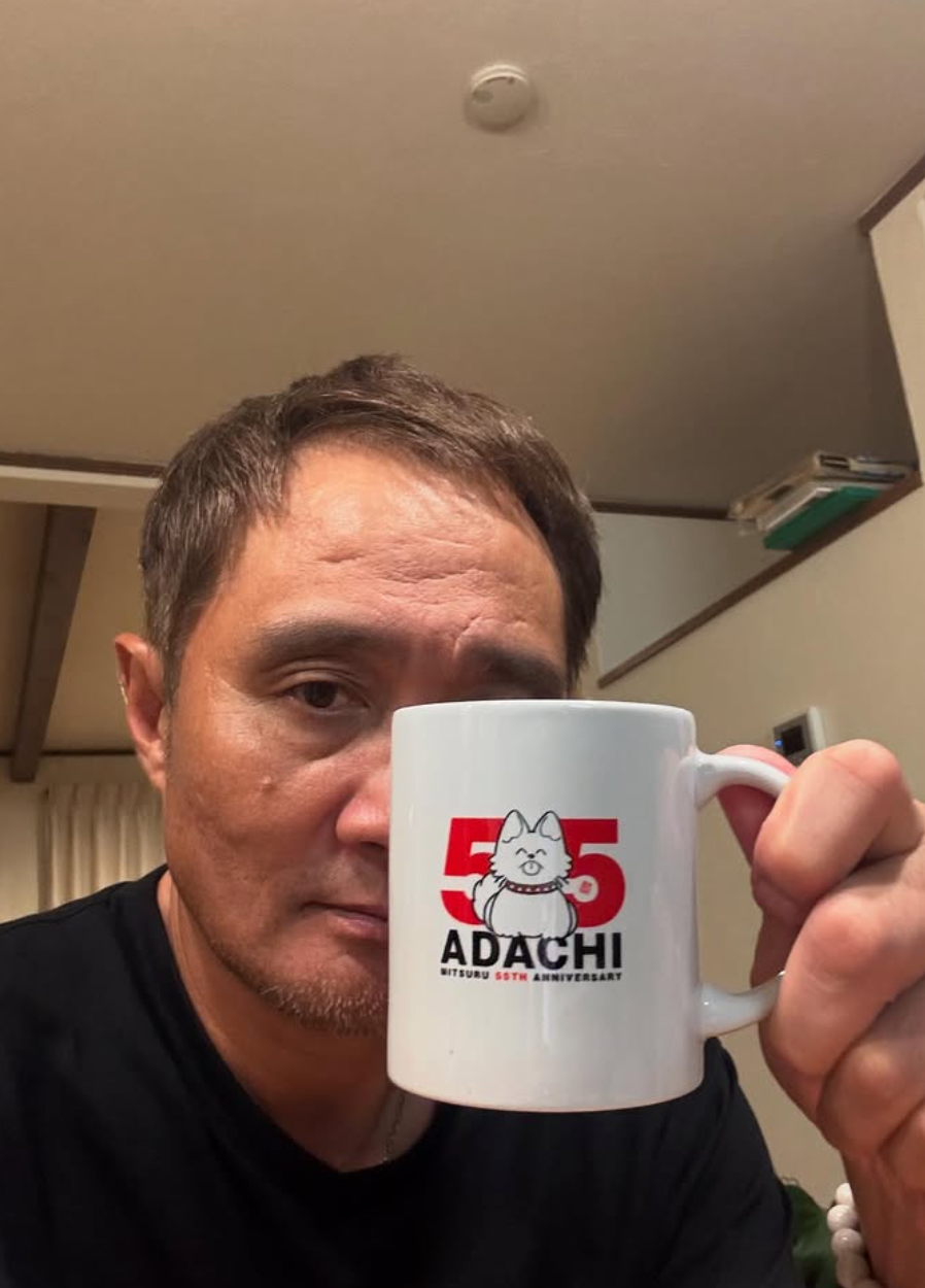 「貴重な記念品！」ボクシング・竹原慎二、あだち充55周年オリジナルマグカップに感激