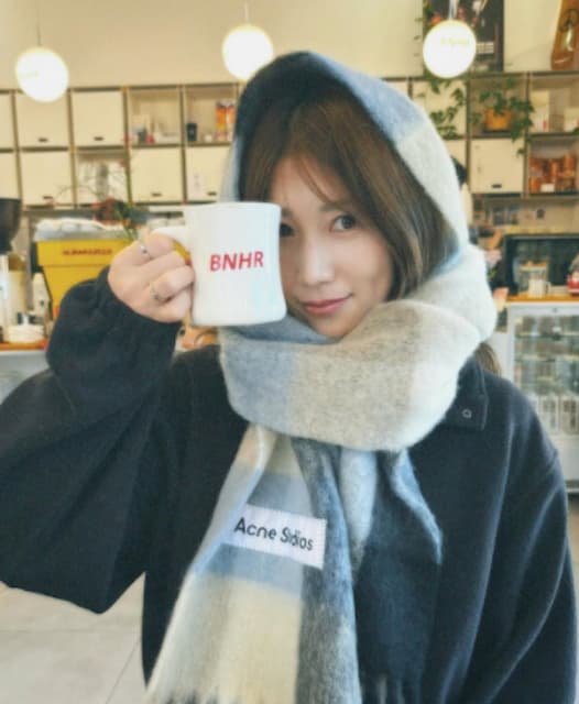 仲田歩夢、『おいしすぎて半目』大好きなコーヒーとリラックスタイム