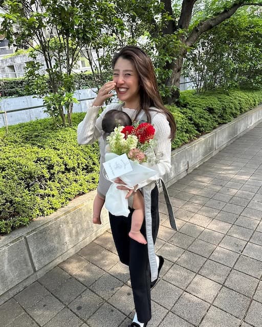 岡副麻希、“親友の子どもの発表会に行った日”のオフショット公開！