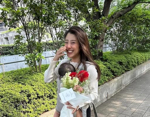 岡副麻希、“親友の子どもの発表会に行った日”のオフショット公開！