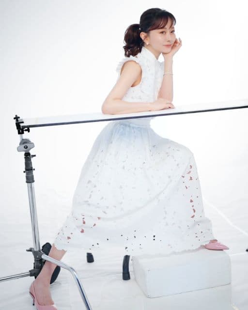 「思わずクスッと…」美容家・石井美保、踏ん張りすぎな撮影の裏側を披露？！