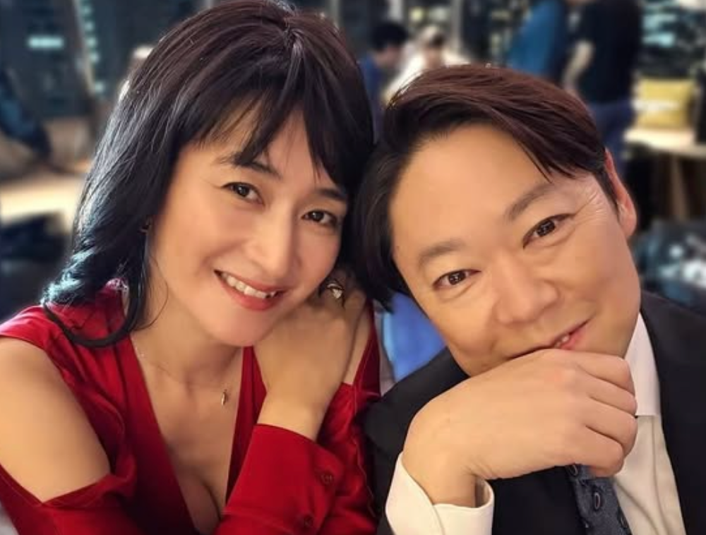 小雪、衝撃のキックシーン後に笑顔の2ショット！話題ドラマの“裏側”公開