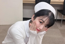 小寺真理、ナース姿を披露！「何を着てもVery good」