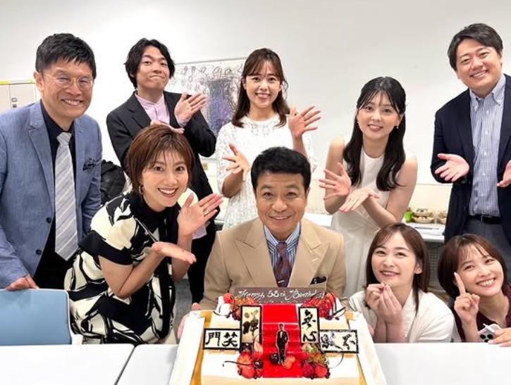 「58歳も頑張ります‼」中山秀征、シューニチ集合で誕生日祝賀ショット披露！