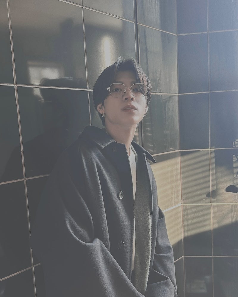 新人マネージャー撮影「今日のコーデ」に松島聡本人もご満悦