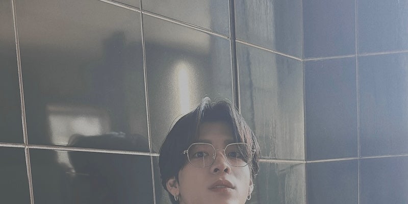 新人マネージャー撮影「今日のコーデ」に松島聡本人もご満悦