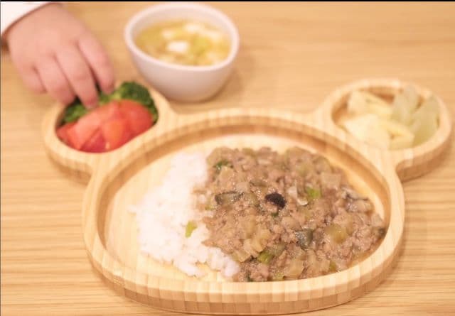 小さいおててが可愛らしい！女優 木村文乃 こども用のごはんを公開！