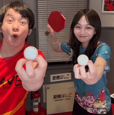 話題の卓球美女、人気卓球YouTuberとユニークなワザに挑戦！成功シーンのお披露目にファン拍手＆ほっこり