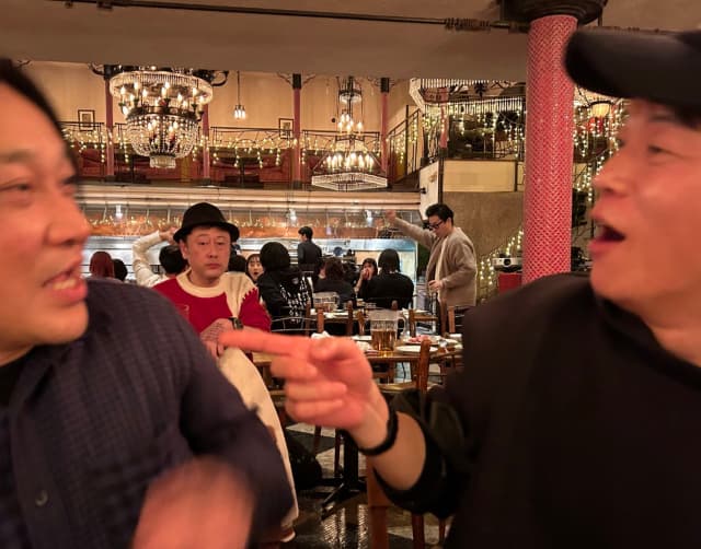 陣内智則、仕事始め＆新年会で「すっぴんのコウメ太夫と共に」も何だか不気味…