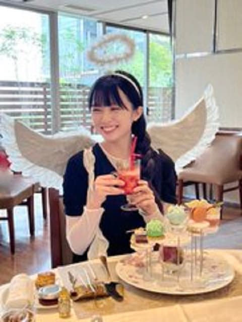 「天使すぎて直視できません」激カワ声優のアフタヌーンティー写真が話題
