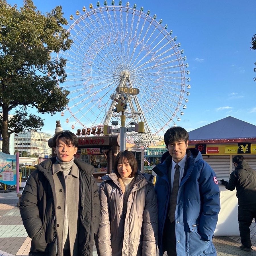 井上真央・佐藤健・松山ケンイチ 3人での遊園地デートショットが話題に⭐️「ずっと 3人を見ていたいです」