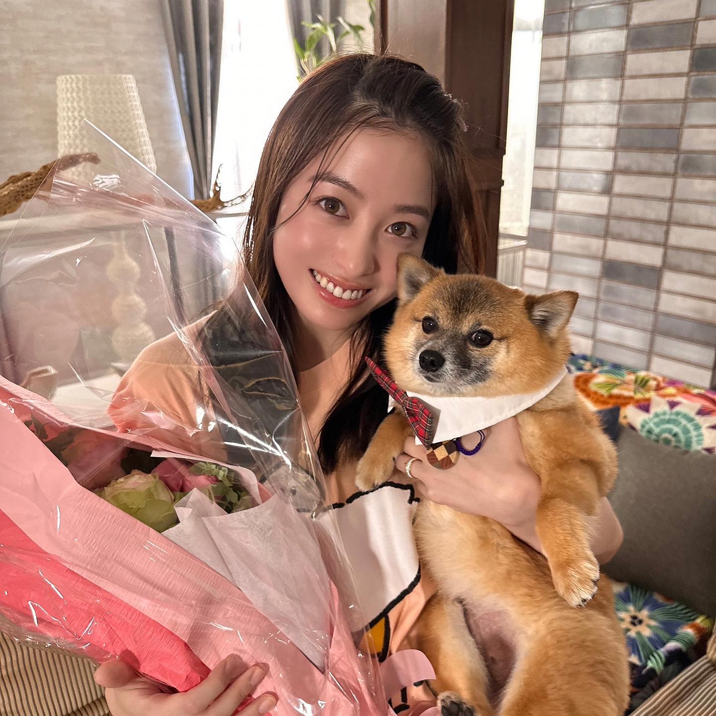 橋本環奈が“顔面国宝級”の激かわ写真を公開📸💖「可愛すぎて死ぬ」😂