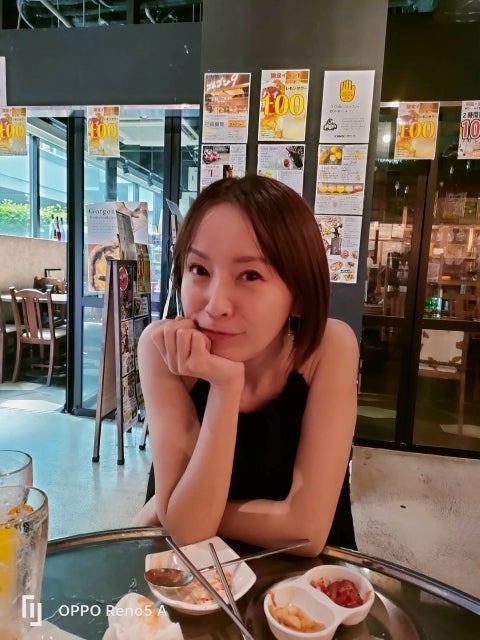 鈴木亜美、小学時代からの親友と海老名で笑顔の再会。時間が足りないほどの幸せな瞬間