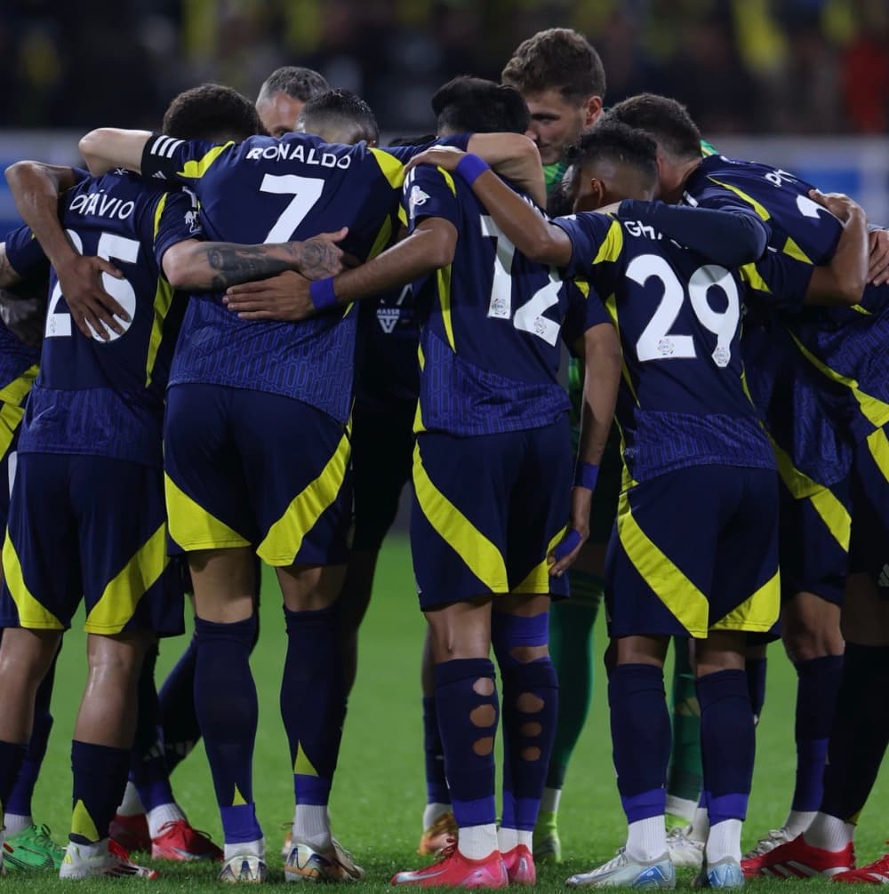 クリスティアーノ・ロナウド、公式Xで「keep fighting」と投稿！アル・タアーウン戦中の円陣写真も