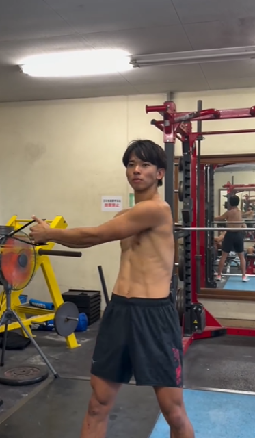 "細マッチョ"ボディに釘付け⁉イケメン陸上トリプルジャンパーのトレーニングムービーにファン大注目！