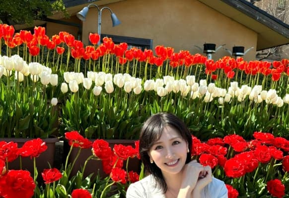 横山ルリカが「ずっと行ってみたかった」と三重県『なばなの里』を満喫