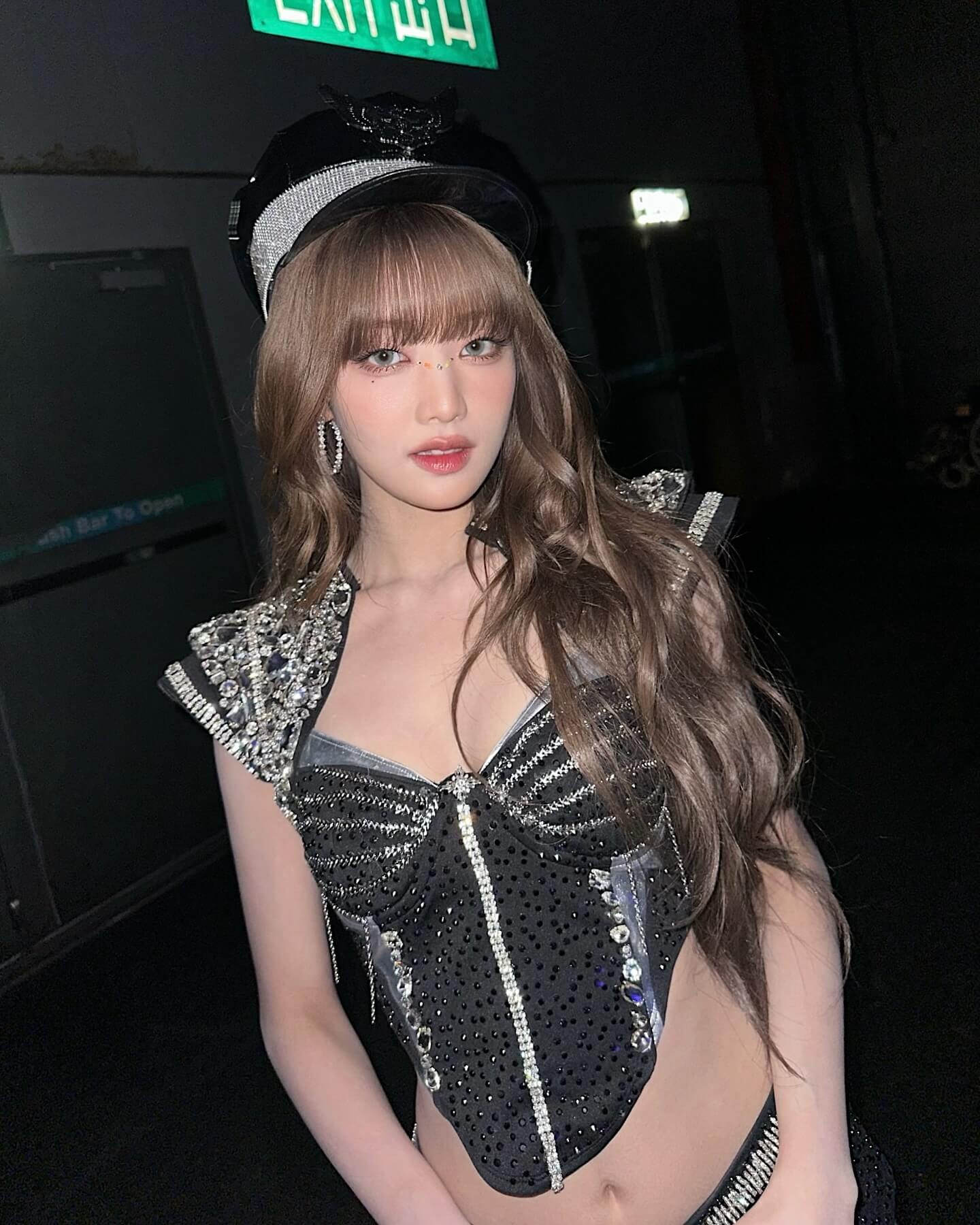 大人気韓国アイドル　ワルツでのオフショットを大公開！