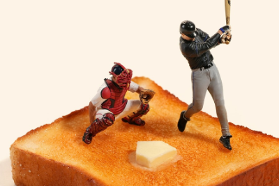 「パンが野球場に変身！」田中達也の最新作『Butter Batter』にファン爆笑「バターが溶ける熱戦だ！」