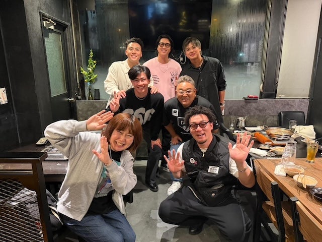 楽天・村林、サンドウィッチ・伊達らと豪華食事会