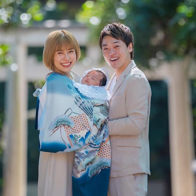おばたのお兄さん&山﨑アナ、お宮参りへ👶家族ショット公開