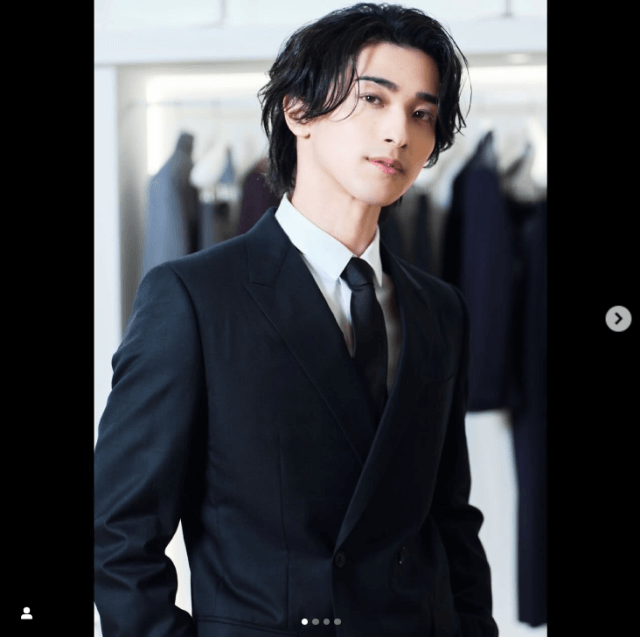 「発光してます」俳優・横浜流星が爆ビジュスーツ姿を披露！