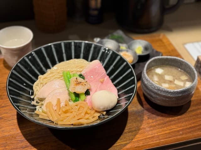 「(みんなでわけっこしてたべた)」アイドル声優が声優仲間たちと”ラ活”へ！