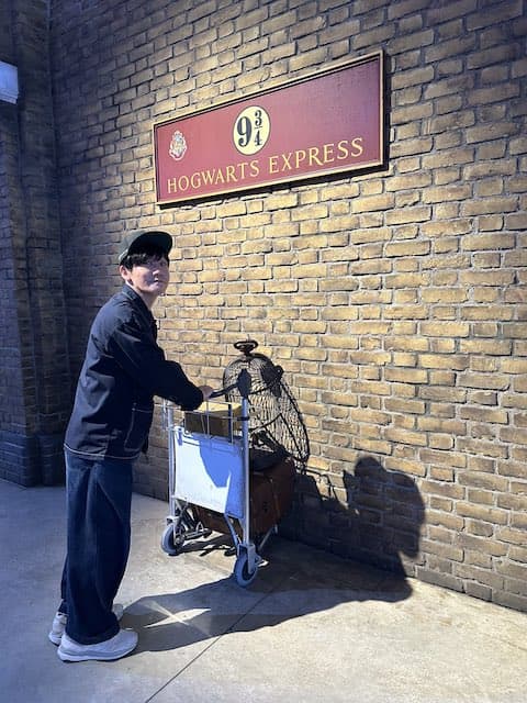 いざ、ホグワーツへ！有吉の壁に出演の人気芸人がハリーポッターの名シーンを再現