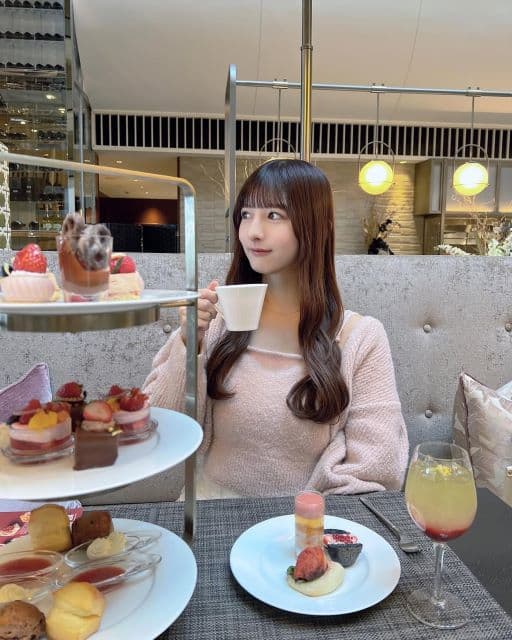 「今日も今日とてかわいい」≠ME・河口夏音、大好きなアフタヌーンティーを満喫！特に好きなメニューとは？！