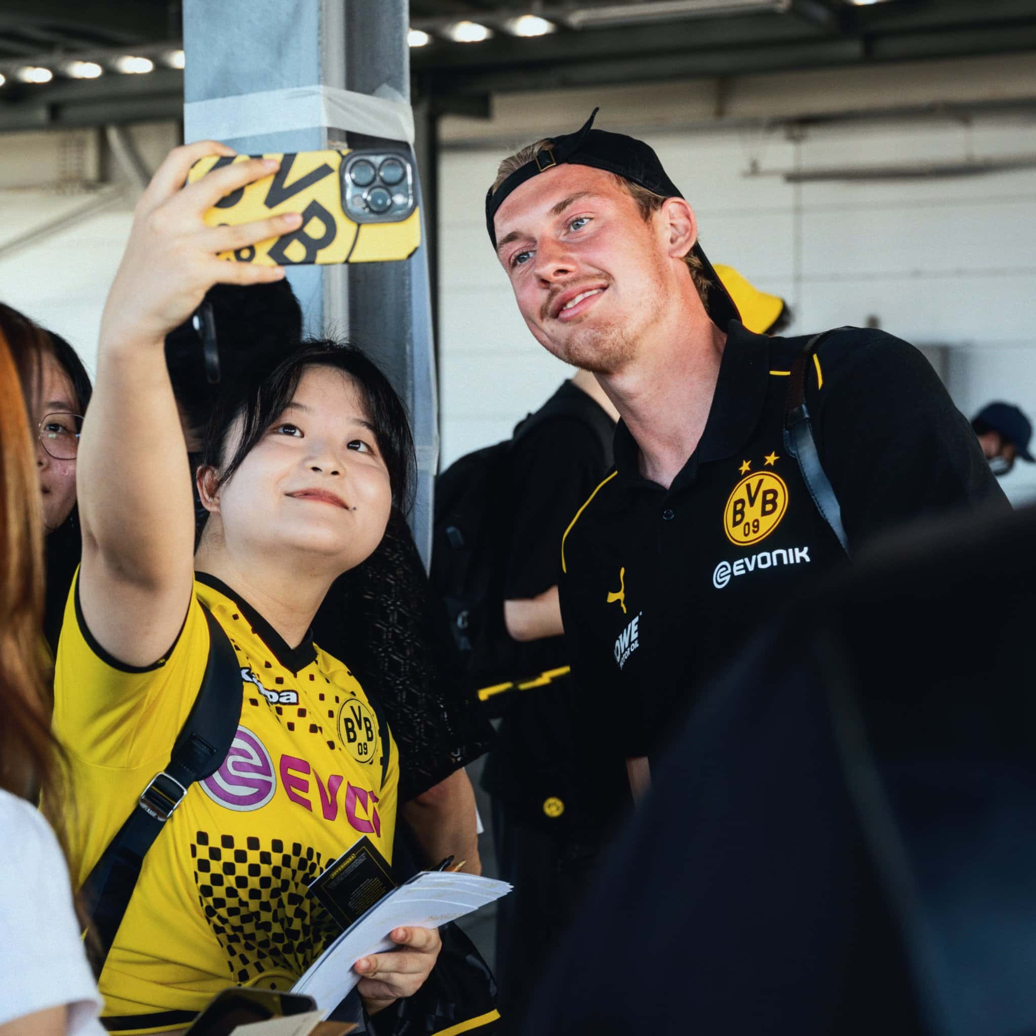 ブンデスリーガのあの名門クラブが大阪に到着