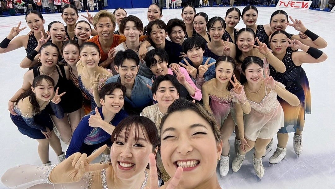 「氷上キレッキレ素敵に舞う優真くんに、ビビビッと衝撃が…」鍵山優真、笑顔溢れるオフショット大公開にファンメロメロ！