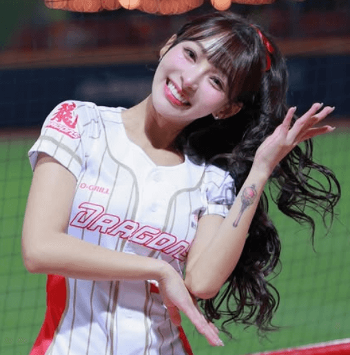 あなたは勝利の女神です」台湾No.1チアのリン・シャン、”ビクトリー・ショット”の披露に反響続出！「りんちゃんかわいい」