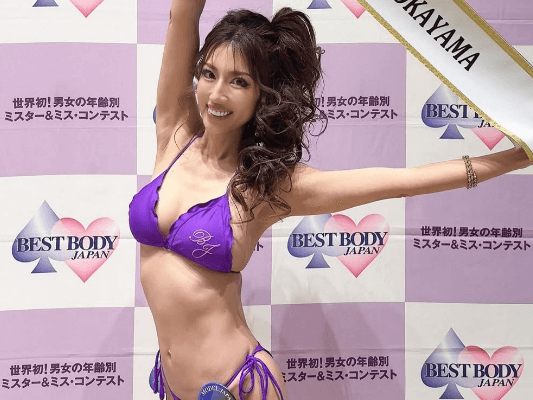 元タレントの美女ヨガトレーナー、ベストボディ・ジャパンでグランプリ！記念ショットムービーを披露「タレントの時より輝いています！」