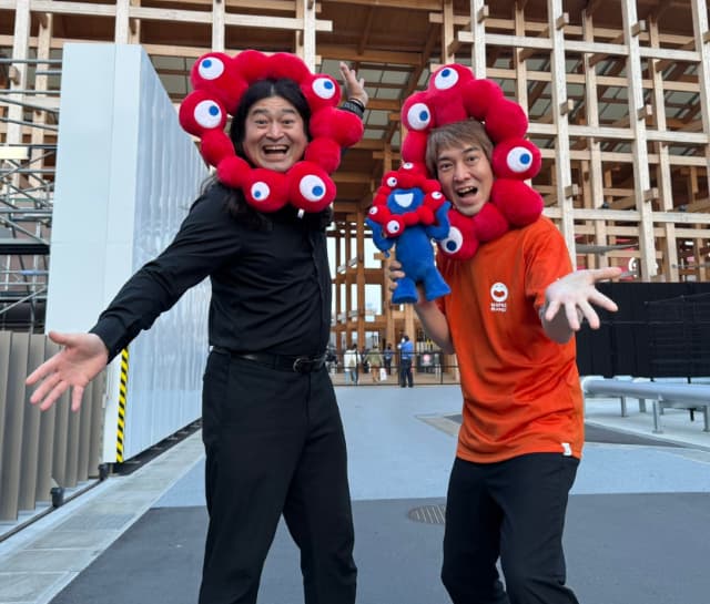 鈴木Q太郎、大阪万博のよしもとのwaraii myraii館に「こりゃ楽しいよ！」と全力の笑顔！