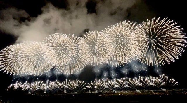 歌手の平原綾香が「フェニックス2025」に込めた想い。長岡の夜空に響いた“癒やしと希望”のJupiter