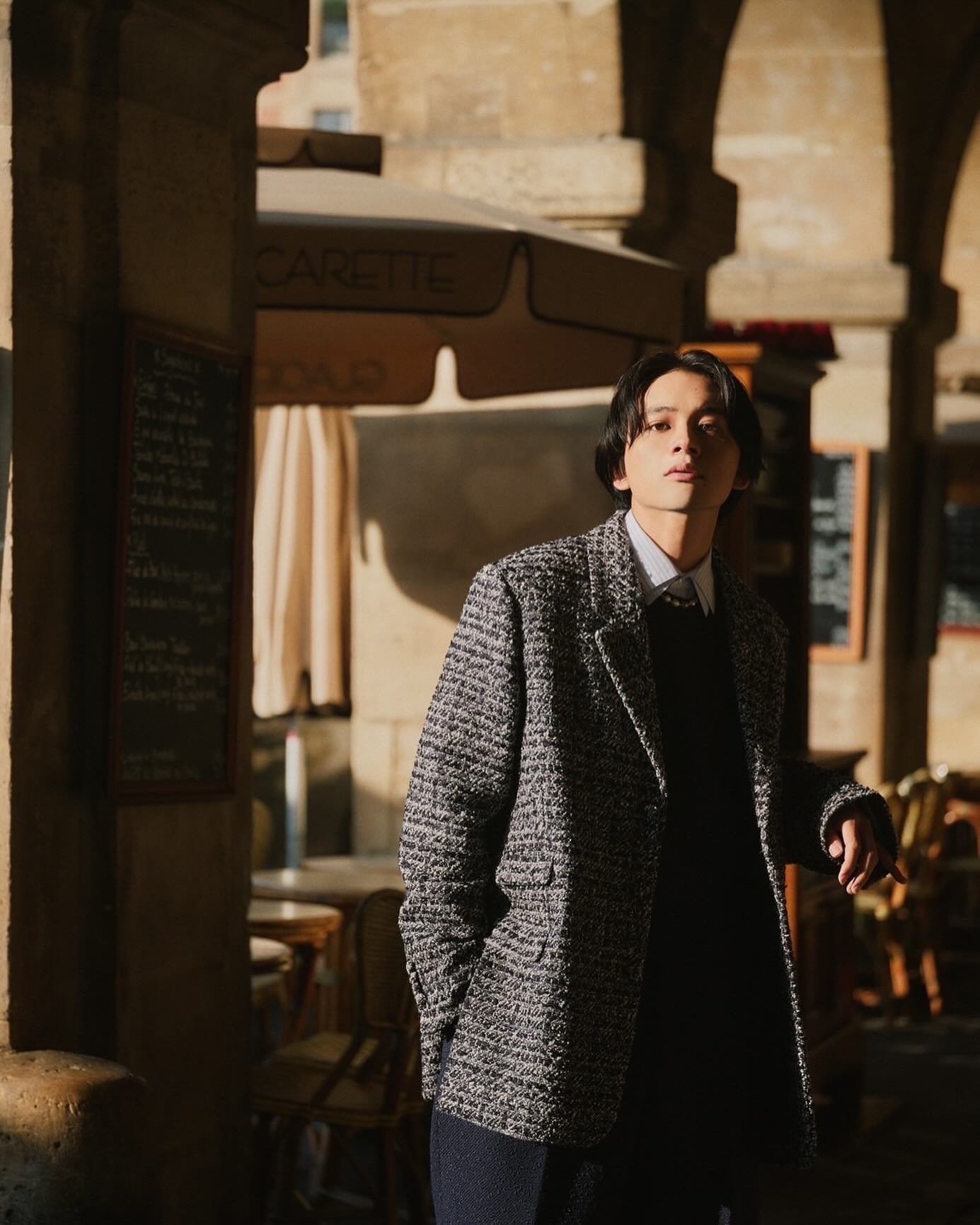 「爆イケすぎる神」北村匠海のハイブランド着用ショットが話題に✨