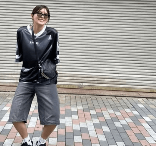 「ノリノリだよね」個性派美女インフルエンサーが語る”やめたい癖”！？早朝のハリキリ・ショットにファン絶賛「Beautiful 」