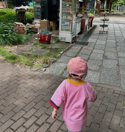 人気歌手&美人人気モデル夫妻、長男長女を公開し話題！可愛すぎる兄妹2ショットに反響