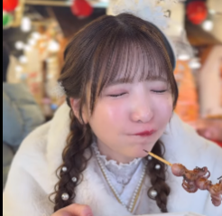 もえあず、着物姿で大食いデート！ファンから「かわいい」の声！