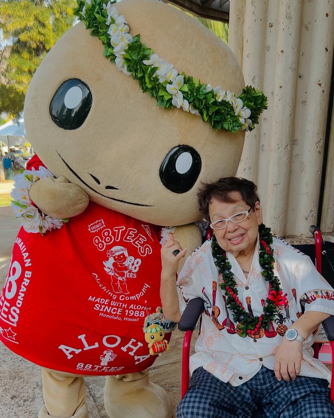 笑顔ほころぶ！高木ブーがハワイで魅せたウクレレ愛に心和む！！