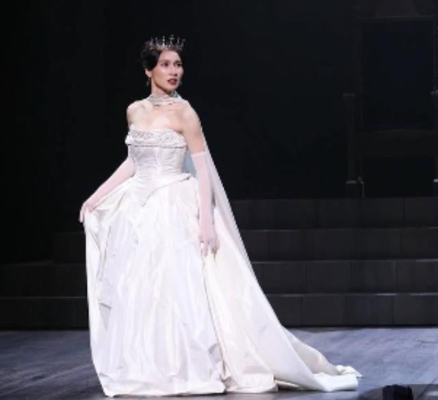 土屋太鳳、舞台『マクベス』で感じる毎回の一期一会