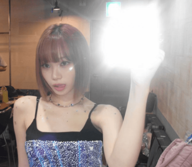 LE SSERAFIM・チェウォン「ボブヘア舌出し」ショットが可愛すぎる！