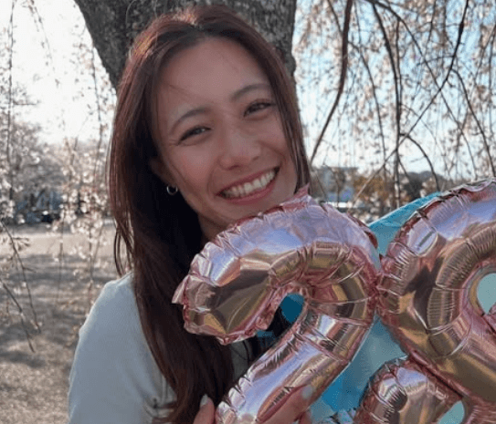 「28年経ちました」美女サッカー選手、ナンバー持ちの”美麗バースデー・ショット”に祝福＆絶賛の声続々「おめでとうございます、やっぱり美人さん」