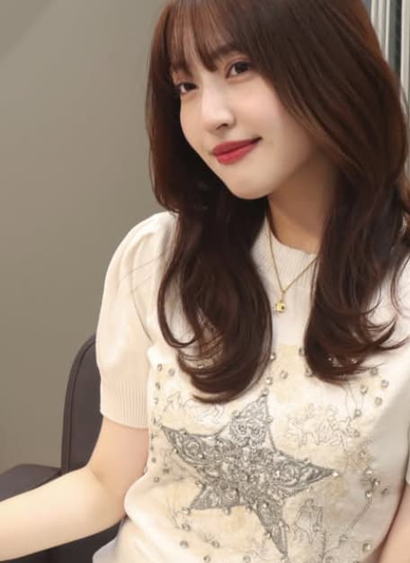 元NMB48・山崎亜美瑠、秋に向けた最新カラーヘアーに大人の色気