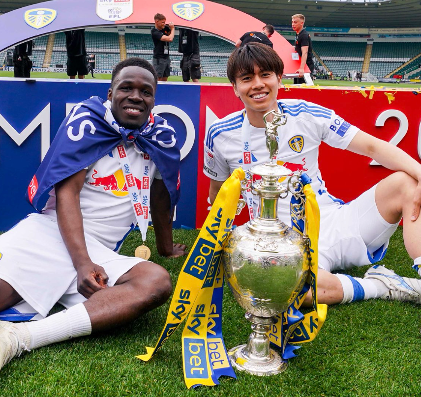 田中碧所属のリーズが2部優勝！イングランド1部〜3部の優勝は全て日本人所属クラブに