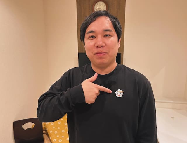 霜降り明星・せいやの胸にあの人気キャラクターが！「てんてんどんどんてんどんど〜ん」